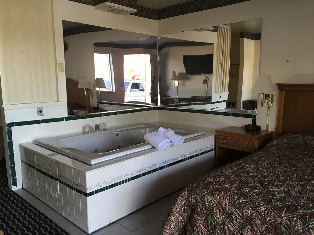 Roosevelt Park Seaway Motel מראה חיצוני תמונה